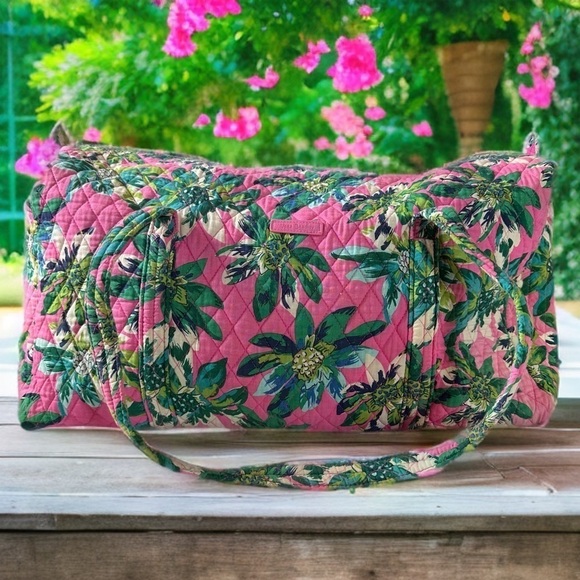 Rare Vera Bradley Tropical Paradise XL Duffle Bag Palm Trees Pink Aqua GUC - Picture 1 of 14